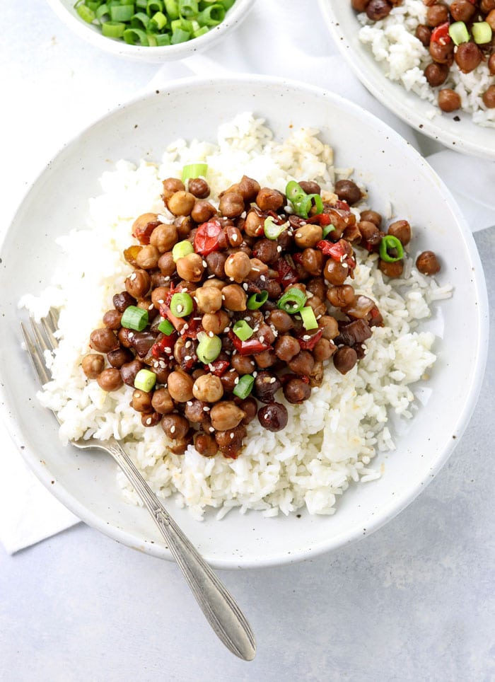 Plant-Based & Protein-Packed: Slow Cooker Kung Pao Chickpeas Recipe